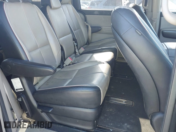 2019 Kia Sedona LX with VIN KNDMB5C1XK6537049, listed as a IAAI auction lot 41777727 with 86,987 mi miles. Bid and sale history available at carsss.com. Image 8.