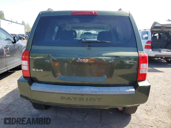 2008 Jeep Patriot Sport z VIN 1J8FF28W38D543935, wystawiony jako Copart lot #53519445 z przebiegiem 169 618 mil mil oraz Czysty tytuł • Clean title. Historia ofert i sprzedaży dostępna na DreamBid. Obrazek 6.