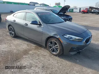 2021 BMW 2 Series 228i xDrive z VIN WBA73AK00M7H55428, wystawiony jako IAAI lot #41441756 z przebiegiem 65 763 mil mil oraz . Historia ofert i sprzedaży dostępna na DreamBid. Obrazek 6.