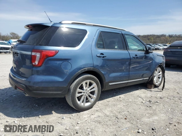 2018 Ford Explorer XLT with VIN 1FM5K7D8XJGB89107, listed as a Copart auction lot 51527655 with 54,724 mi miles and Salvage Title. Bid and sale history available at DreamBid. Image 3.