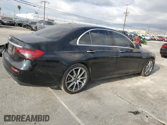 2022 Mercedes-Benz E 350 with VIN W1KZF8DB8NB080388, listed as a Copart auction lot 43158605 with 46,105 mi miles and Salvage Title. Bid and sale history available at DreamBid. Image 3.