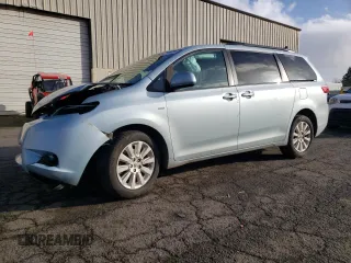 2016 Toyota Sienna Ltd with VIN 5TDDK3DC9GS130111, listed as a Copart auction lot 47661535 with 0 mi miles and Salvage Title. Bid and sale history available at carsss.com. Image 1.