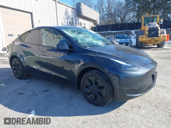 2025 Tesla Model Y Long Range with VIN 7SAYGDED0SF256230, listed as a IAAI auction lot 41356520 with 262 mi miles and . Bid and sale history available at DreamBid. Image 1.
