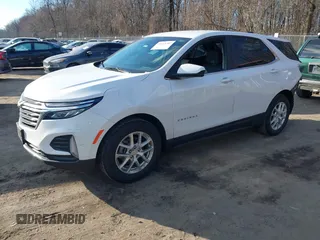2022 Chevrolet Equinox LT with VIN 3GNAXKEV3NL158186, listed as a IAAI auction lot 41633707 with 66,843 mi miles. Bid and sale history available at carsss.com. Image 2.
