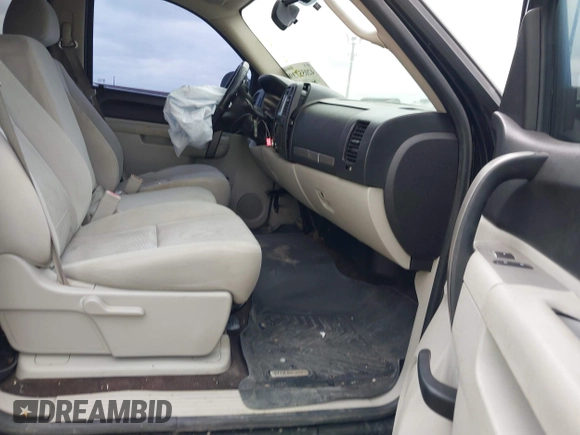 2011 Chevrolet Silverado 1500 LT with VIN 3GCPCSE0XBG120753, listed as a IAAI auction lot 42055739 with 198,515 mi miles and . Bid and sale history available at DreamBid. Image 5.