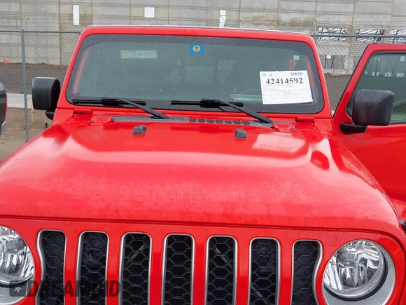 2020 Jeep Gladiator Overland with VIN 1C6HJTFG2LL136758, listed as a IAAI auction lot 42414592 with 57,279 mi miles and . Bid and sale history available at DreamBid. Image 6.