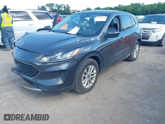 2020 Ford Escape SE z VIN 1FMCU0G63LUC26585, wystawiony jako IAAI lot #42332332 z przebiegiem 62 681 mil mil oraz . Historia ofert i sprzedaży dostępna na DreamBid. Obrazek 17.