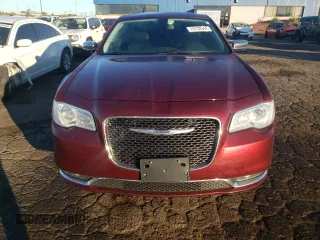 2019 Chrysler 300 Limited with VIN 2C3CCAKG4KH586631, listed as a Copart auction lot 74730544 with 103,762 mi miles and Non Repairable. Bid and sale history available at carsss.com. Image 5.