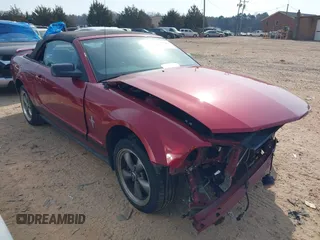 2006 Ford Mustang Standard с VIN 1ZVFT84N765152002, выставлен на аукционе IAAI как лот 41806483 с пробегом 154 497 миль миль и . История ставок и продаж доступна на DreamBid. Изображение 1.