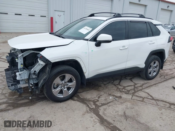 2023 Toyota RAV4 XLE with VIN 2T3P1RFV5PW350751, listed as a IAAI auction lot 41701062 with 32,607 mi miles. Bid and sale history available at carsss.com. Image 2.
