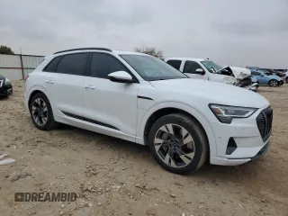 2022 Audi e-tron Premium with VIN WA1AAAGE4NB042461, listed as a Copart auction lot 83235624 with 10,991 mi miles and Salvage title. Bid and sale history available at DreamBid. Image 4.
