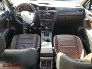 2022 Volkswagen Tiguan SEL R-Line with VIN 3VV4B7AX7NM116561, listed as a Copart auction lot 47264305 with 31,041 mi miles and Non Repairable. Bid and sale history available at carsss.com. Image 8.