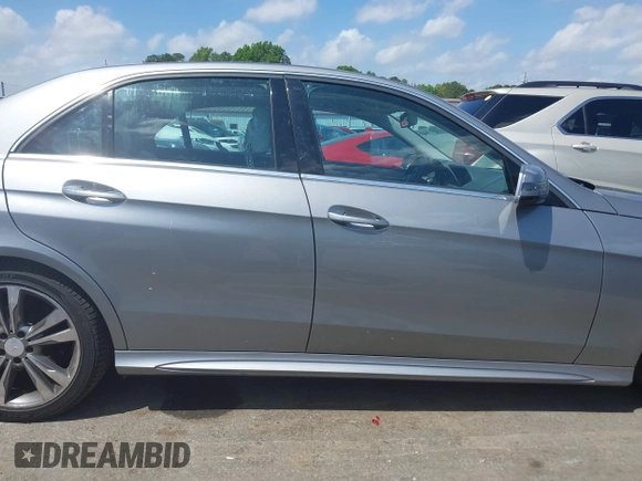 2014 Mercedes-Benz E 350 Sport with VIN WDDHF5KB7EA999026, listed as a IAAI auction lot 41929685 with 119,827 mi miles and . Bid and sale history available at carsss.com. Image 13.