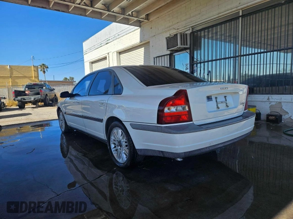 2000 Volvo S80 with VIN YV1TS90D4Y1134041, listed as a Copart auction lot 42258125 with 175,054 mi miles and Clean Title. Bid and sale history available at carsss.com. Image 3.