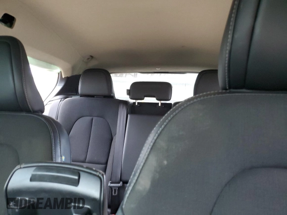 2020 Volvo XC40 Momentum z VIN YV4162UK8L2328427, wystawiony jako Copart lot #86884844 z przebiegiem 112 103 mil mil oraz Szkoda całkowita • Salvage title. Historia ofert i sprzedaży dostępna na DreamBid. Obrazek 10.