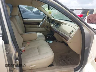 2009 Mercury Grand Marquis LS z VIN 2MEHM75V89X606342, wystawiony jako IAAI lot #42415794 z przebiegiem 103 166 mil mil oraz . Historia ofert i sprzedaży dostępna na DreamBid. Obrazek 5.