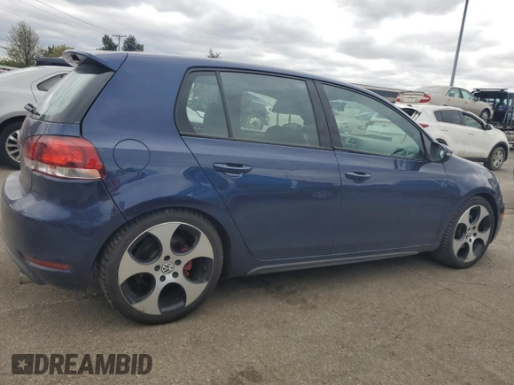 2011 Volkswagen GTI z VIN WVWGV7AJ2BW041102, wystawiony jako Copart lot #53326145 z przebiegiem 68 207 mil mil oraz Szkoda całkowita • Salvage title. Historia ofert i sprzedaży dostępna na DreamBid. Obrazek 3.