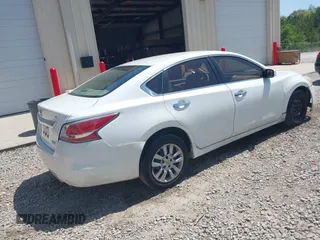 2014 Nissan Altima SL with VIN 1N4AL3AP8EN337461, listed as a IAAI auction lot 42028258 with 295,624 mi miles and . Bid and sale history available at DreamBid. Image 4.