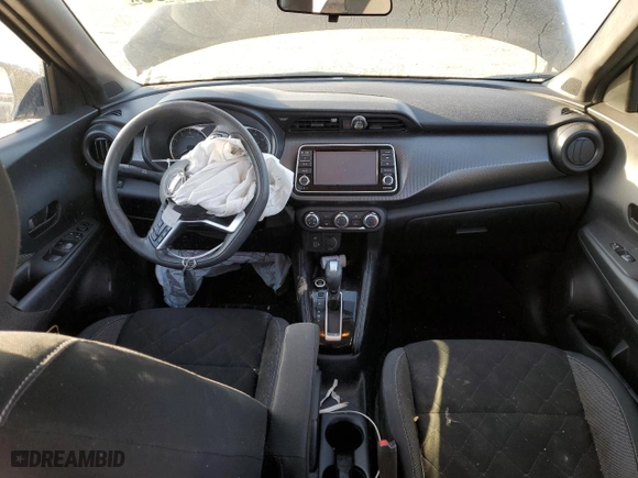 2019 Nissan Kicks S with VIN 3N1CP5CU8KL519312, listed as a Copart auction lot 48526395 with 43,707 mi miles and Salvage Title. Bid and sale history available at carsss.com. Image 8.