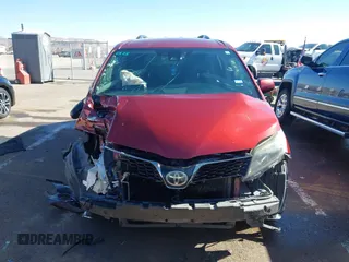 2018 Toyota Sienna SE with VIN 5TDXZ3DC4JS911408, listed as a IAAI auction lot 41393387 with 147,157 mi miles and . Bid and sale history available at DreamBid. Image 11.