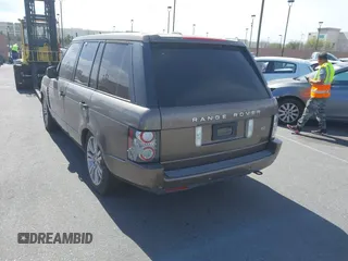 2011 Land Rover Range Rover HSE Lux with VIN SALMF1D40BA333873, listed as a IAAI auction lot 40939320 with Not provided miles and . Bid and sale history available at DreamBid. Image 3.