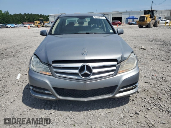 2013 Mercedes-Benz C 250 Sport с VIN WDDGF4HB7DR282607, выставлен на аукционе Copart как лот 57677125 с пробегом 217 925 миль миль и Чистый • Clean title. История ставок и продаж доступна на DreamBid. Изображение 5.