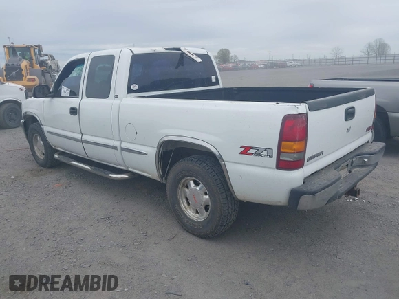 2000 GMC New Sierra 1500 SLE with VIN 1GTEK19T1YE356751, listed as a IAAI auction lot 41864745 with 165,109 mi miles. Bid and sale history available at carsss.com. Image 3.