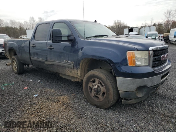 2011 GMC Sierra 2500HD SLE z VIN 1GT120C83BF159109, wystawiony jako Copart lot #51218225 z przebiegiem 259 160 mil mil oraz Szkoda całkowita • Salvage title. Historia ofert i sprzedaży dostępna na DreamBid. Obrazek 4.
