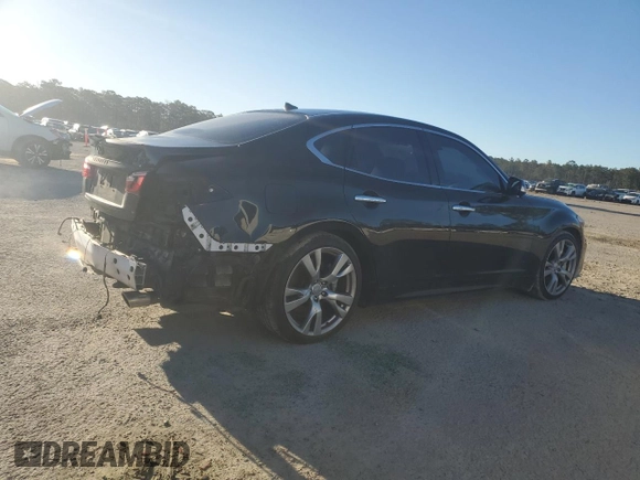 2016 Infiniti Q70 z VIN JN1BY1APXGM220187, wystawiony jako Copart lot #49458635 z przebiegiem 103 529 mil mil oraz Szkoda całkowita • Salvage title. Historia ofert i sprzedaży dostępna na DreamBid. Obrazek 3.