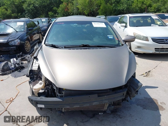 2016 Hyundai Elantra SE z VIN 5NPDH4AE9GH793064, wystawiony jako IAAI lot #42506773 z przebiegiem 112 082 mil mil oraz . Historia ofert i sprzedaży dostępna na DreamBid. Obrazek 13.