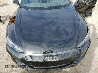 2023 Audi e-tron GT Premium Plus z VIN WAUFJBFWXP7003131, wystawiony jako Copart lot #38763864 z przebiegiem 16 636 mil mil oraz . Historia ofert i sprzedaży dostępna na DreamBid. Obrazek 11.