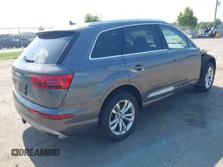 2019 Audi Q7 Premium with VIN WA1AHAF72KD014706, listed as a IAAI auction lot 42568441 with 43,763 mi miles and . Bid and sale history available at DreamBid. Image 4.