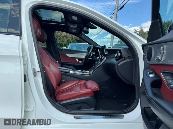 2018 Mercedes-Benz C 300 with VIN 55SWF4JB1JU274549, listed as a Copart auction lot 62408975 with 169,975 mi miles and Clean title. Bid and sale history available at DreamBid. Image 5.