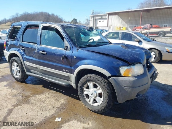2002 Ford Escape XLT Choice with VIN 1FMYU031X2KC29008, listed as a IAAI auction lot 41747084 with 179,062 mi miles. Bid and sale history available at carsss.com. Image 1.