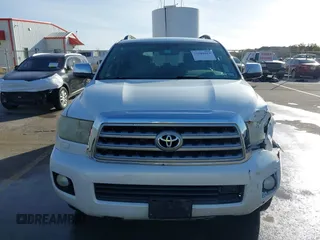 2008 Toyota Sequoia Platinum with VIN 5TDZY67A78S007926, listed as a IAAI auction lot 41809919 with 291,351 mi miles. Bid and sale history available at carsss.com. Image 12.