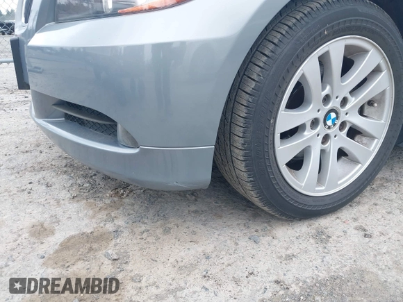 2007 BMW 3 Series 328i with VIN WBAVC53577FZ81305, listed as a IAAI auction lot 42575262 with 76,398 mi miles and . Bid and sale history available at DreamBid. Image 6.