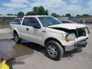 2007 Ford F-150 XLT with VIN 1FTPX14V97FA78483, listed as a IAAI auction lot 42118945 with 326,040 mi miles. Bid and sale history available at carsss.com. Image 1.