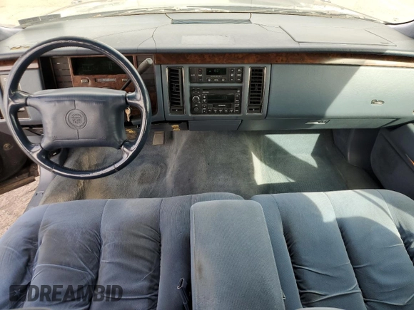 1996 Cadillac Fleetwood z VIN 1G6DW52P7TR700057, wystawiony jako Copart lot #49994225 z przebiegiem 115 819 mil mil oraz Czysty tytuł • Clean title. Historia ofert i sprzedaży dostępna na DreamBid. Obrazek 8.