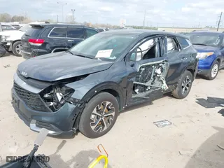 2024 Kia Sportage EX with VIN 5XYK33DF9RG172776, listed as a IAAI auction lot 41542772 with 10,637 mi miles. Bid and sale history available at carsss.com. Image 18.