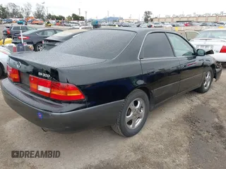 1999 Lexus ES 300 с VIN JT8BF28G9X5060374, выставлен на аукционе IAAI как лот 41809173 с пробегом 240 274 миль миль и . История ставок и продаж доступна на DreamBid. Изображение 4.