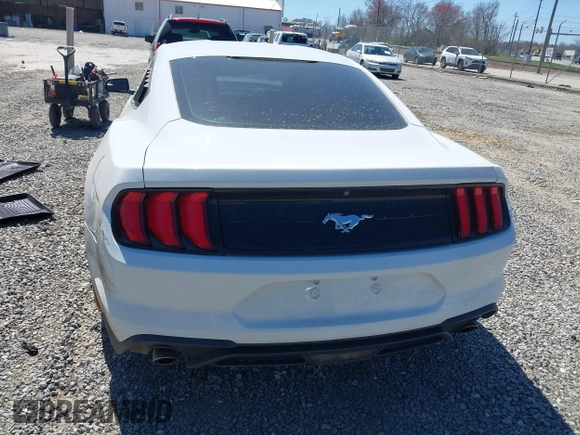 2018 Ford Mustang EcoBoost z VIN 1FA6P8TH9J5101182, wystawiony jako IAAI lot #41847168 z przebiegiem 98 168 mil mil oraz . Historia ofert i sprzedaży dostępna na DreamBid. Obrazek 17.