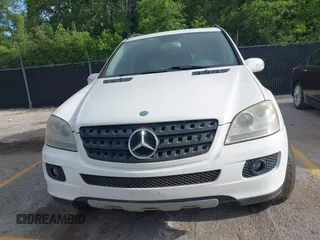 2006 Mercedes-Benz M 350 with VIN 4JGBB86E56A109010, listed as a IAAI auction lot 42236038 with Not Provided miles and . Bid and sale history available at DreamBid. Image 6.