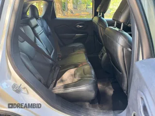 2019 Jeep Cherokee Latitude Plus with VIN 1C4PJMLB9KD342008, listed as a Copart auction lot 66035525 with 139,020 mi miles and Clean title. Bid and sale history available at DreamBid. Image 6.