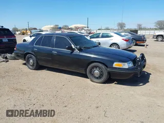 2011 Ford Police Interceptor with VIN 2FABP7BV9BX176190, listed as a IAAI auction lot 41720737 with 188,325 mi miles. Bid and sale history available at carsss.com. Image 1.