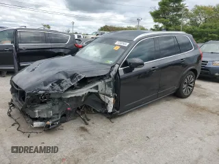 2022 Volvo XC90 Momentum with VIN YV4A22PK0N1791260, listed as a Copart auction lot 72202504 with Not Provided miles and Salvage Title. Bid and sale history available at carsss.com. Image 1.
