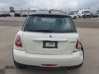 2011 MINI Hardtop with VIN WMWSU3C54BT183455, listed as a IAAI auction lot 42117672 with 130,530 mi miles and . Bid and sale history available at DreamBid. Image 16.