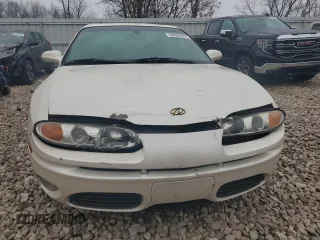 2002 Oldsmobile Aurora z VIN 1G3GS64C324168436, wystawiony jako Copart lot #84952644 z przebiegiem 152 785 mil mil oraz Tytuł czysty. Historia ofert i sprzedaży dostępna na DreamBid. Obrazek 5.