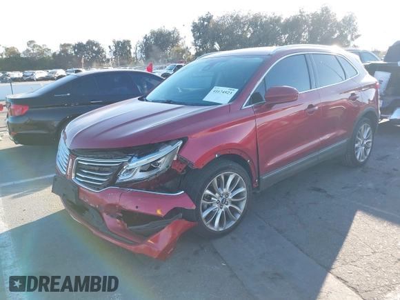 2015 Lincoln MKC z VIN 5LMCJ1A90FUJ40816, wystawiony jako IAAI lot #41674923 z przebiegiem 76 394 mil mil oraz . Historia ofert i sprzedaży dostępna na DreamBid. Obrazek 18.