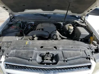 2007 Chevrolet Suburban LTZ z VIN 3GNFC16J57G133101, wystawiony jako Copart lot #58962725 z przebiegiem 52 956 mil mil oraz Szkoda całkowita • Salvage title. Historia ofert i sprzedaży dostępna na DreamBid. Obrazek 12.