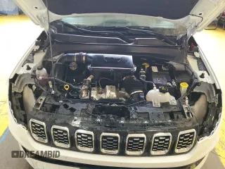 2025 Jeep Compass Limited with VIN 3C4NJDCN0ST509688, listed as a Copart auction lot 63526395 with 38,348 mi miles and Clean title. Bid and sale history available at DreamBid. Image 12.